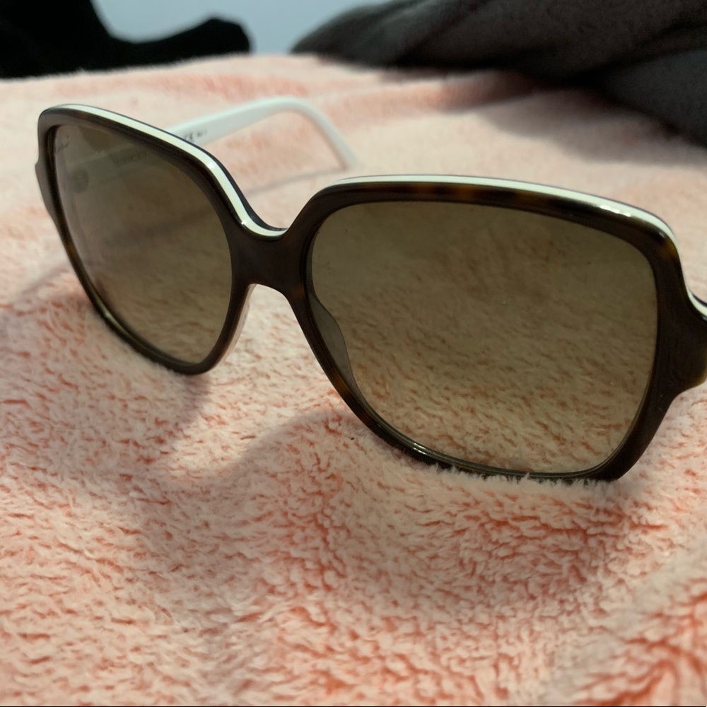 GUCCI SUNGLASSES